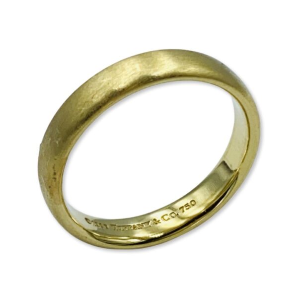 18KT Yellow Gold Tiffany Wedding Band - Image 2