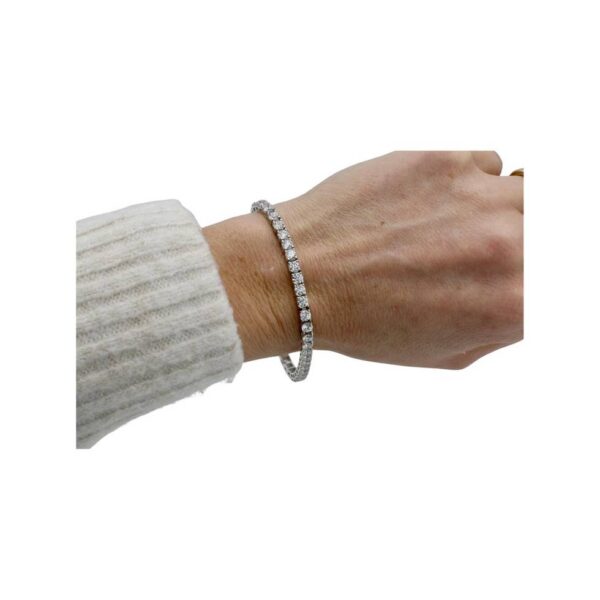 14 Karat White Gold 8.00 Carat Natural Diamond Tennis Line Bracelet - Image 4