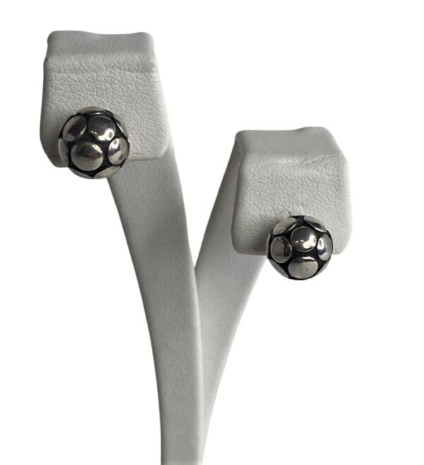 John Hardy “Silver Dot” Stud Earrings - Image 5