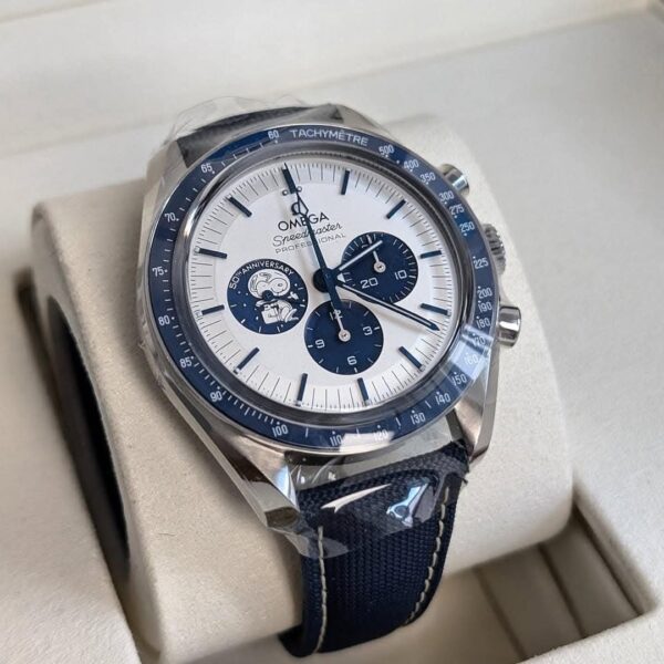 Omega Speedmaster Professional 'Silver Snoopy Award
