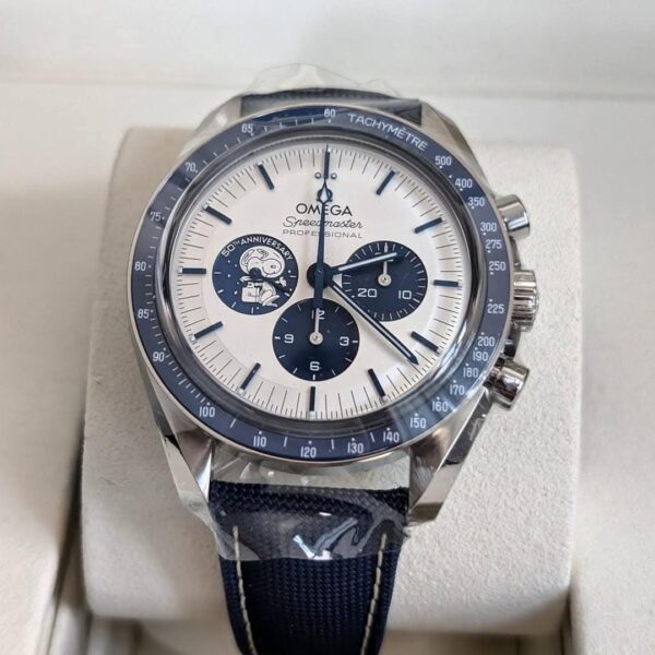 Omega Speedmaster Professional 'Silver Snoopy Award